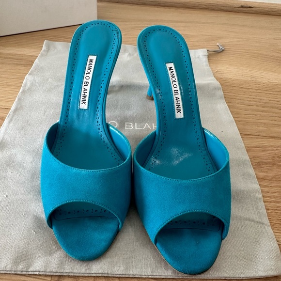 Manolo Blahnik Jada Suede Mule Sandals - Picture 2 of 8